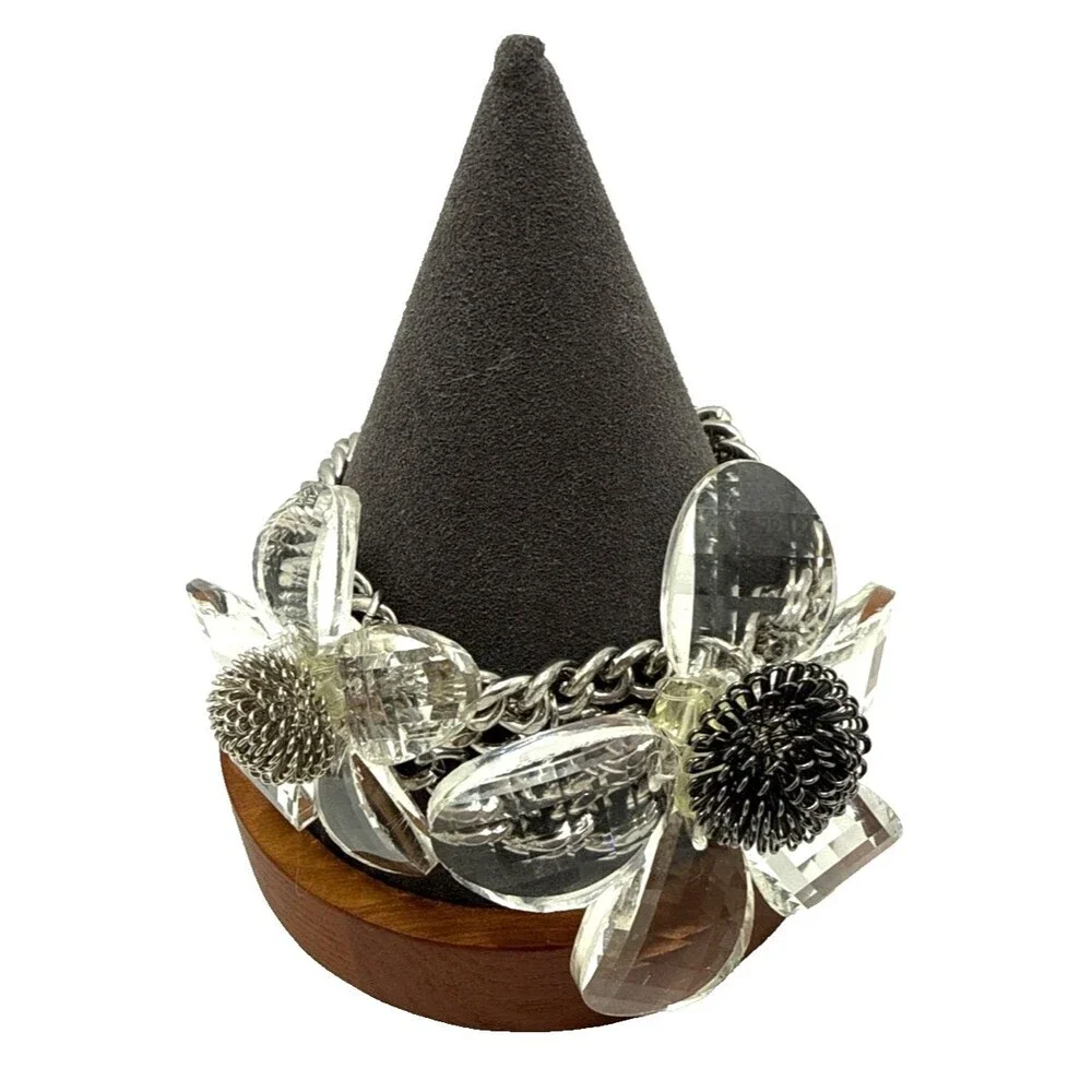 New VERA WANG Faceted Crystal Flowers Bracelet Silver Tone Chainmail Statement